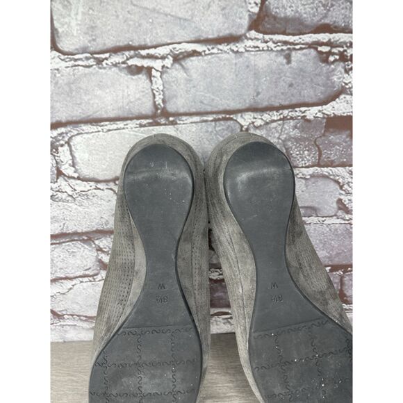 Vaneli Gray Suede Leather Perforated Slip On Wedge Shoes Women’s Sz 8.5W US/39EU - Picture 10 of 16